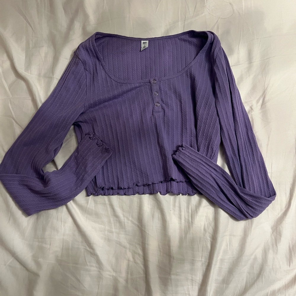 Purple cropped long sleeve top